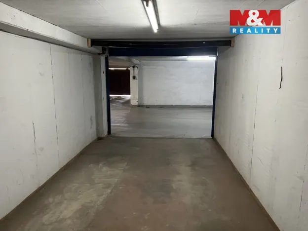 Pronájem garáže, Praha - Stodůlky, Pavrovského, 18 m2