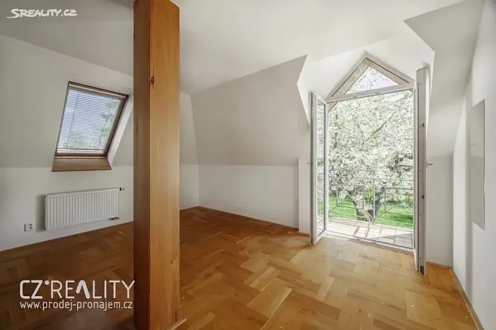 Prodej vily, Praha - Lipence, Na Bambouzku, 300 m2