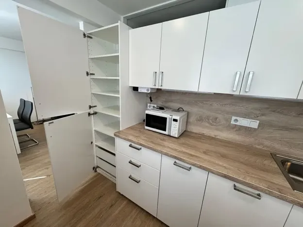 Pronájem bytu 3+1, Mladá Boleslav, náměstí Republiky, 72 m2