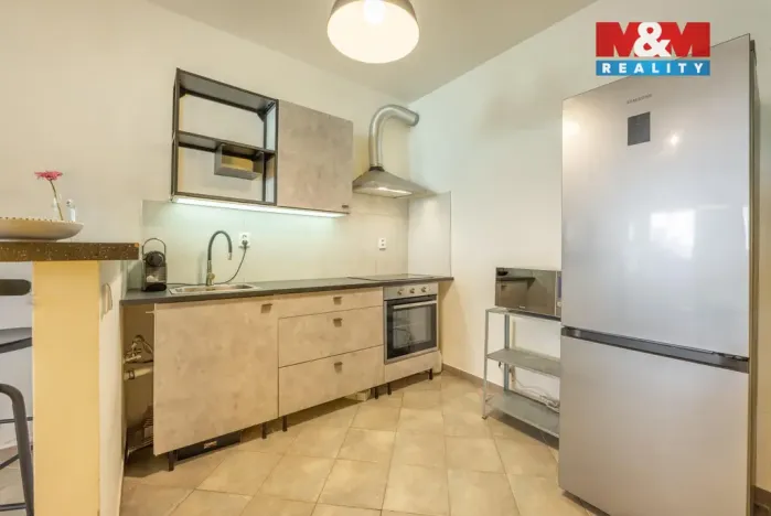 Prodej bytu 2+kk, Zeleneč, Čsl. armády, 44 m2