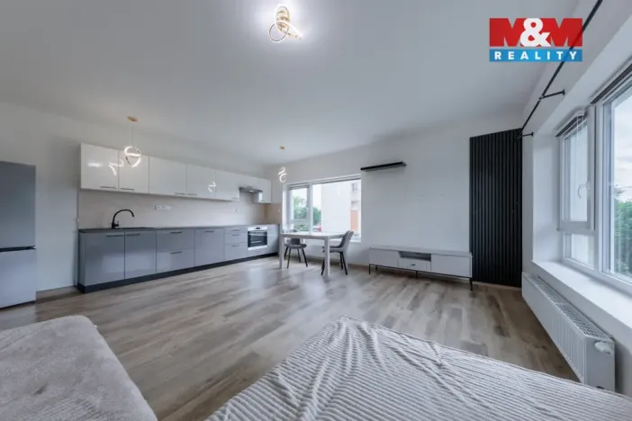 Pronájem bytu 3+kk, Karlovy Vary - Bohatice, Dubová, 67 m2