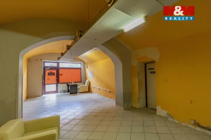 Pronájem obchodního prostoru, Čáslav - Čáslav-Staré Město, Klimenta Čermáka, 55 m2