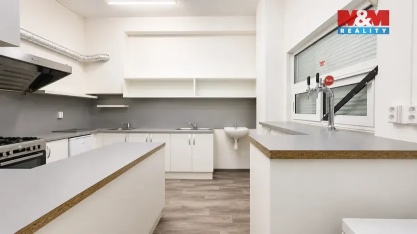 Pronájem restaurace, Louny, Náměstí Benedikta Rejta, 37 m2