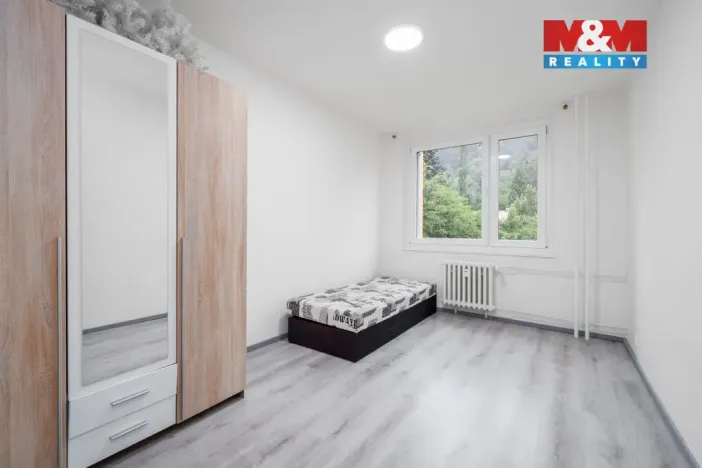Prodej bytu 3+1, Krupka - Maršov, Dukelských hrdinů, 68 m2