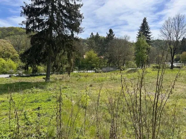 Prodej pozemku pro bydlení, Praha - Dejvice, V Šáreckém údolí, 30860 m2