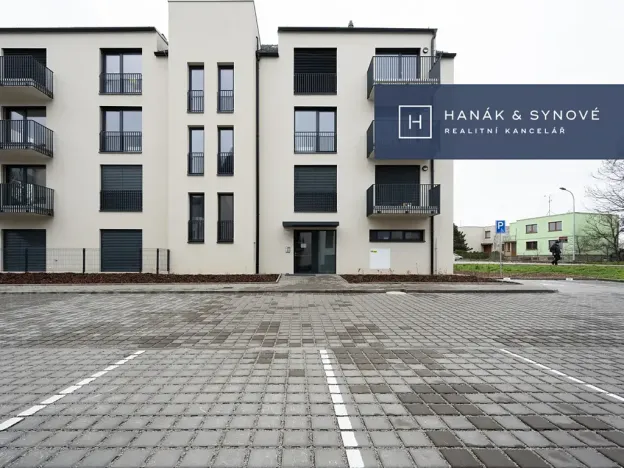 Pronájem bytu 3+kk, Pohořelice, U Kasáren, 70 m2