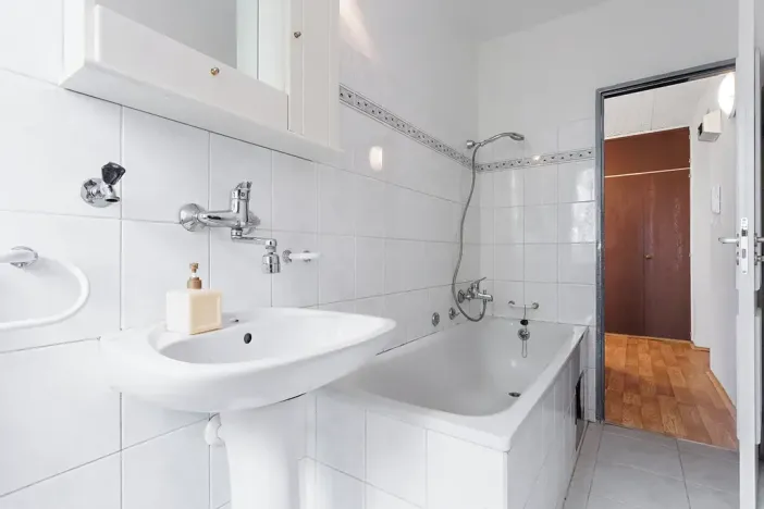 Prodej bytu 3+1, Praha - Zbraslav, Svépomoci, 85 m2