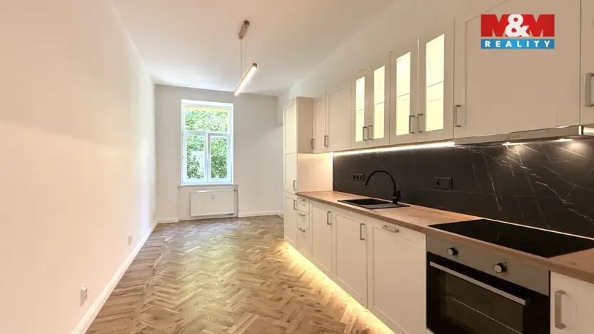 Pronájem bytu 2+kk, Praha - Smíchov, Plzeňská, 45 m2