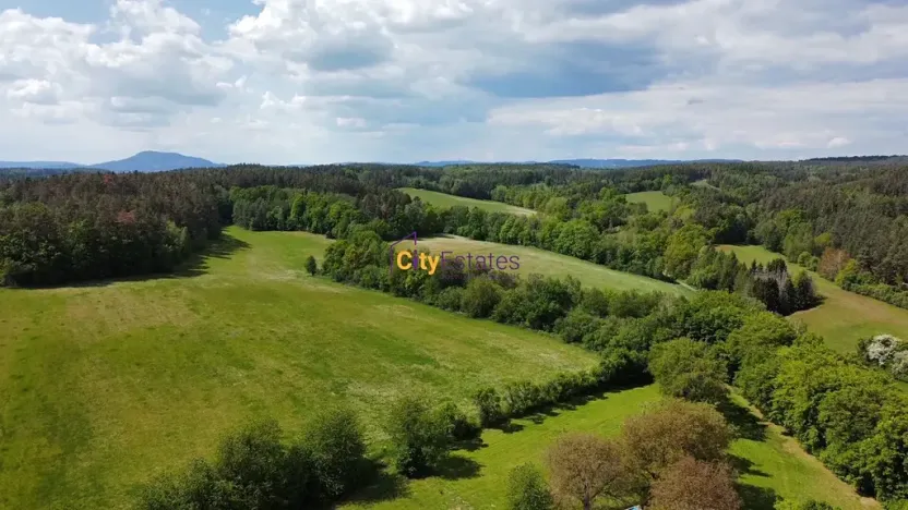 Prodej komerční nemovitosti, Tuhaň, 700 m2
