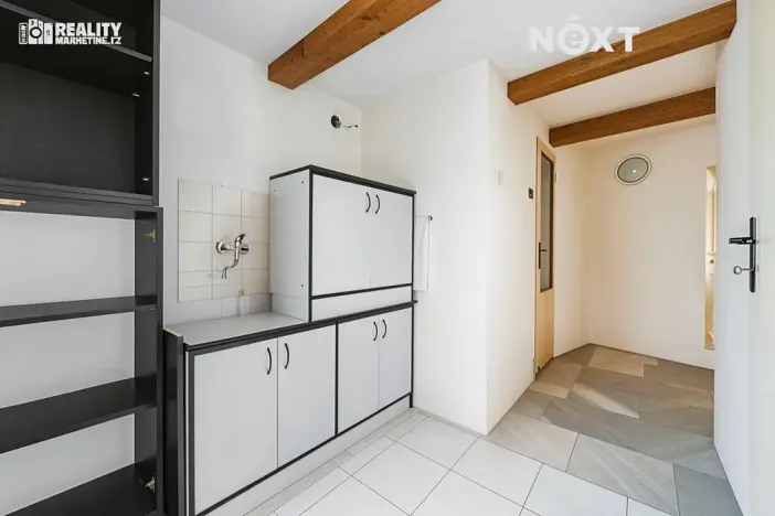 Prodej výrobních prostor, Hlubočany, 800 m2