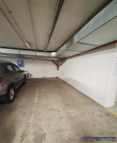 Prodej garážového stání, Hradec Králové, Kollárova, 14 m2