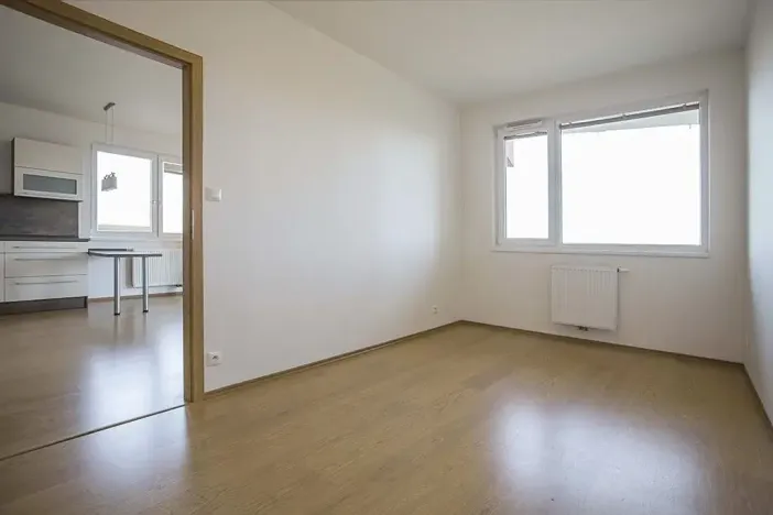 Pronájem bytu 2+kk, Praha - Prosek, Kytlická, 58 m2