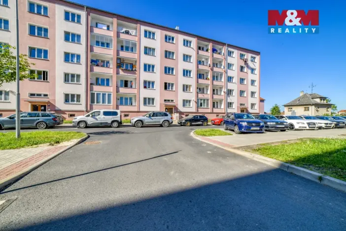 Prodej bytu 2+1, Cheb, V Zahradách, 52 m2
