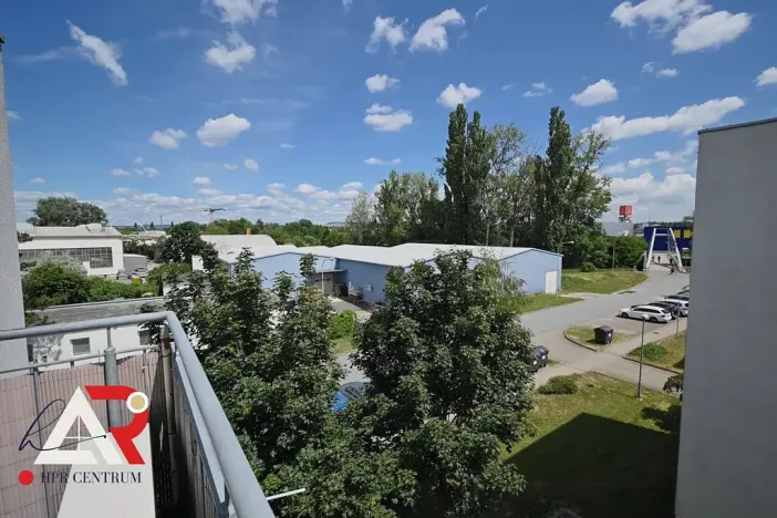Pronájem bytu 1+kk, Brno, Vomáčkova, 39 m2