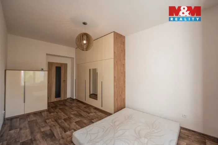 Pronájem bytu 3+1, Hradec Králové - Kukleny, Pražská třída, 85 m2