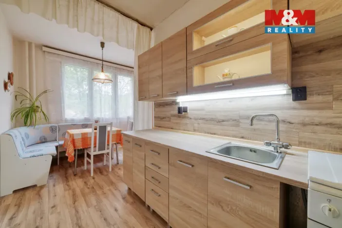 Prodej bytu 2+1, Mariánské Lázně - Úšovice, Hroznatova, 60 m2