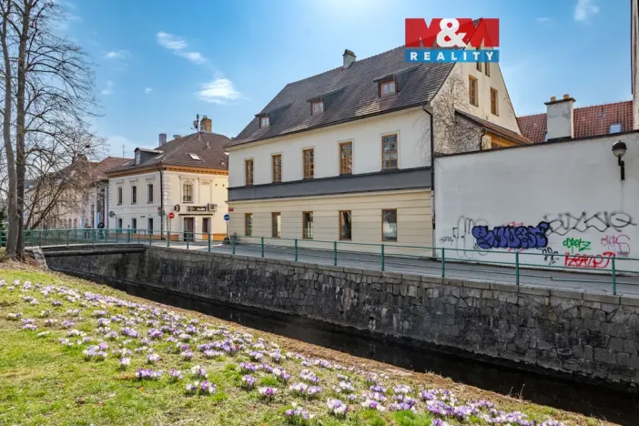 Pronájem obchodního prostoru, České Budějovice - České Budějovice 1, Hradební, 142 m2