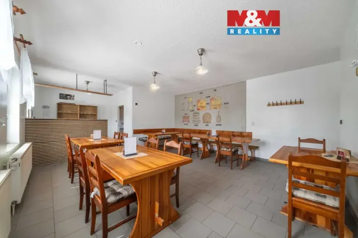 Pronájem restaurace, Radnice, Sídliště, 108 m2
