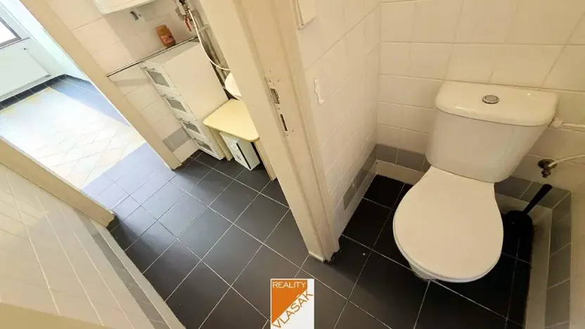 Pronájem obchodního prostoru, Kadaň, Boženy Němcové, 53 m2