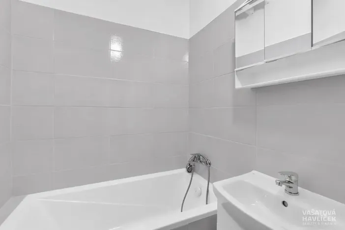 Pronájem bytu 2+1, Úpice, Sládkova, 51 m2