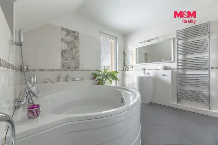 Prodej rodinného domu, Tachlovice, Sportovní, 312 m2