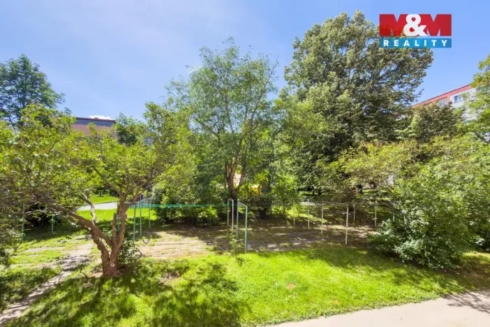 Prodej bytu 3+1, Praha - Malešice, Přistoupimská, 75 m2