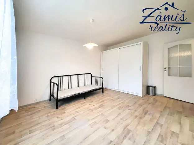 Pronájem bytu 1+kk, Kladno, Plzeňská, 27 m2
