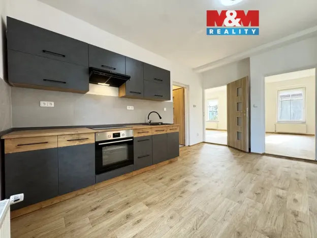 Pronájem bytu 2+1, Karlovy Vary - Stará Role, Nerudova, 50 m2