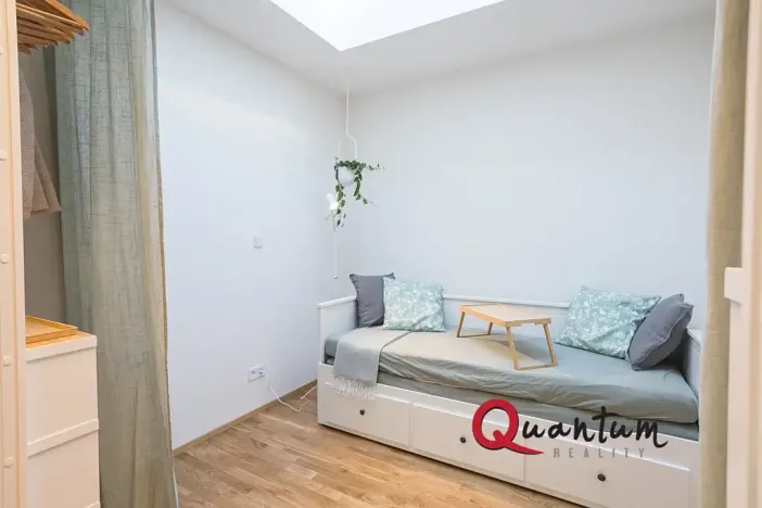 Pronájem bytu 1+kk, Praha - Smíchov, Grafická, 35 m2