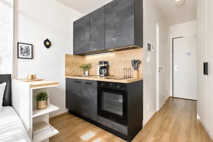 Prodej bytu 1+kk, Praha - Smíchov, Mozartova, 22 m2