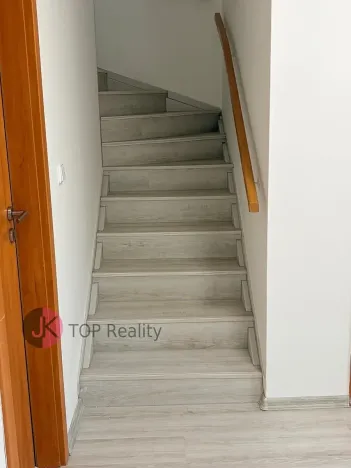 Pronájem rodinného domu, Praha - Uhříněves, Vlárská, 100 m2