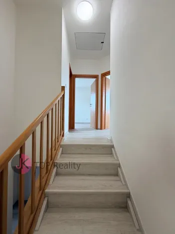 Pronájem rodinného domu, Praha - Uhříněves, Vlárská, 100 m2
