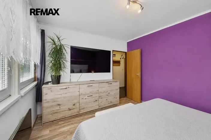 Prodej bytu 3+1, Červený Újezd, U Okálu, 62 m2