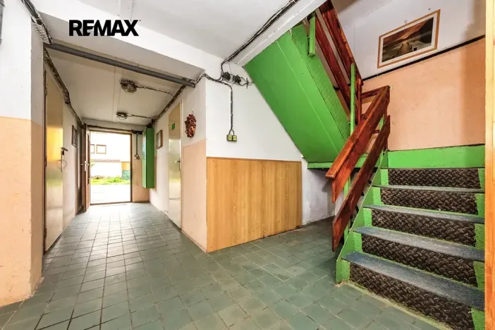 Prodej bytu 3+1, Červený Újezd, U Okálu, 62 m2