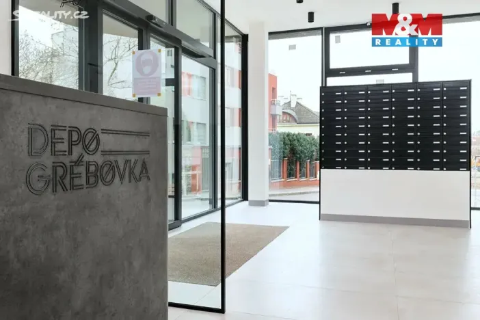 Pronájem bytu 2+kk, Praha - Vinohrady, Perucká, 37 m2