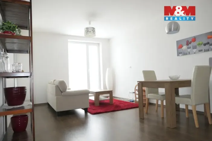 Pronájem bytu 2+kk, Hradec Králové - Třebeš, Pod Svahem, 55 m2