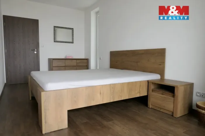 Pronájem bytu 2+kk, Hradec Králové - Třebeš, Pod Svahem, 55 m2