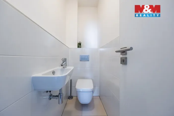 Prodej rodinného domu, Praha - Cholupice, Třebanická, 141 m2