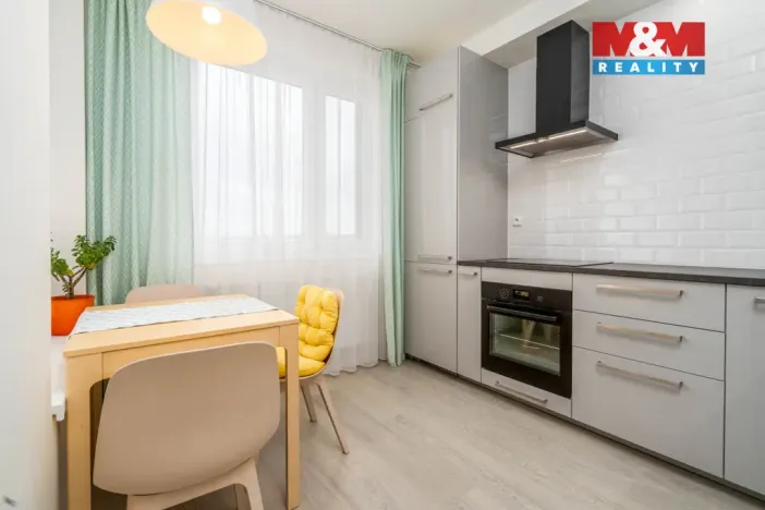 Prodej bytu 2+kk, Praha - Dolní Měcholupy, Honzíkova, 54 m2