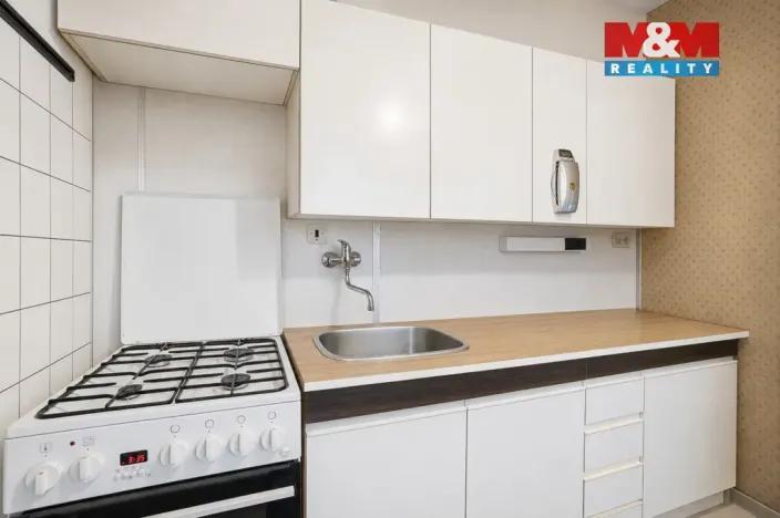 Prodej bytu 2+1, Kralupy nad Vltavou - Lobeček, Krakovská, 40 m2