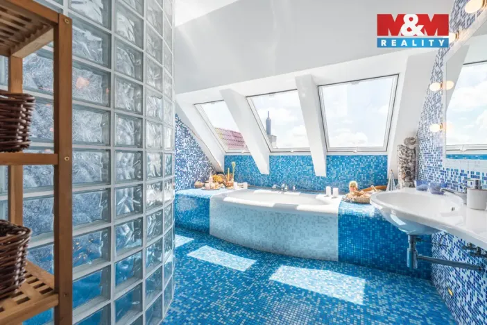 Prodej rodinného domu, Hovorany, 262 m2
