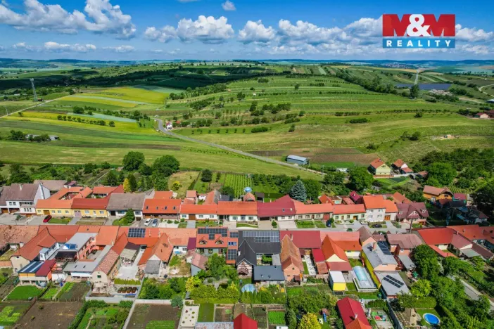 Prodej rodinného domu, Hovorany, 262 m2