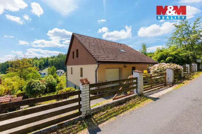 Prodej rodinného domu, Karlovy Vary - Hůrky, 250 m2