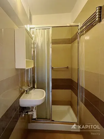 Prodej bytu 1+kk, Praha - Malešice, Počernická, 24 m2