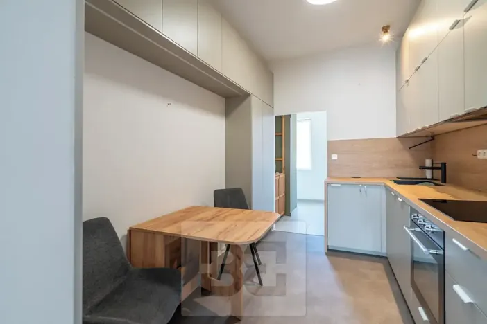 Pronájem bytu 1+1, Praha - Žižkov, Prokopova, 33 m2