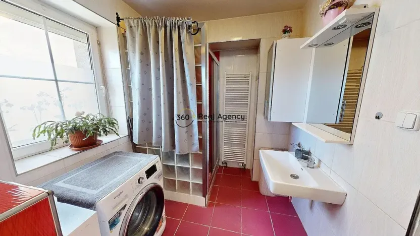 Pronájem rodinného domu, Psáry, U Potoka, 163 m2