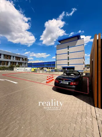 Pronájem komerčního pozemku, Brno, Polní, 257 m2