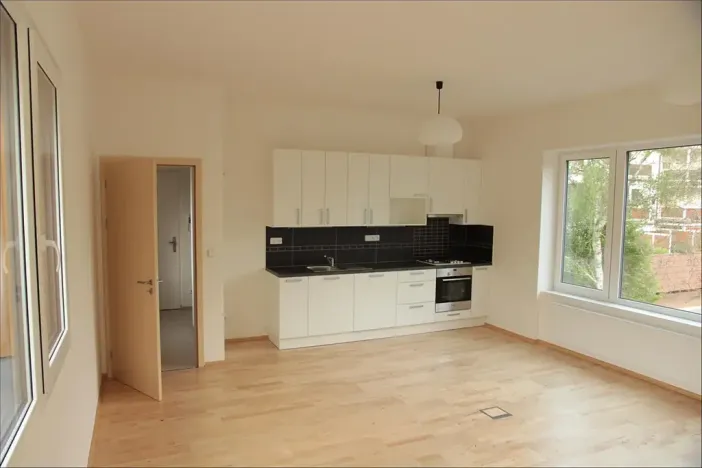 Pronájem atypického bytu, Praha, 72 m2