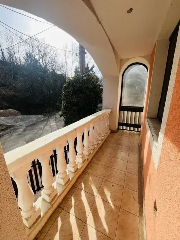 Pronájem bytu 2+1, Jesenice, K Belnici, 90 m2