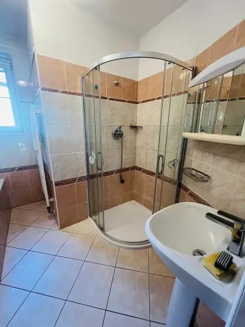 Pronájem bytu 2+1, Jesenice, K Belnici, 90 m2